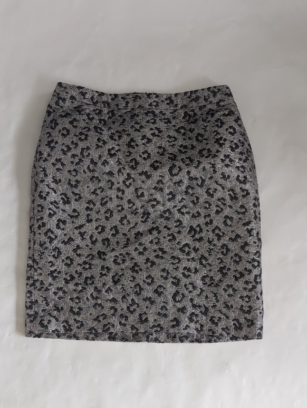 LOFT Silver and Black Leopard Jacquard Pencil Skirt - 0